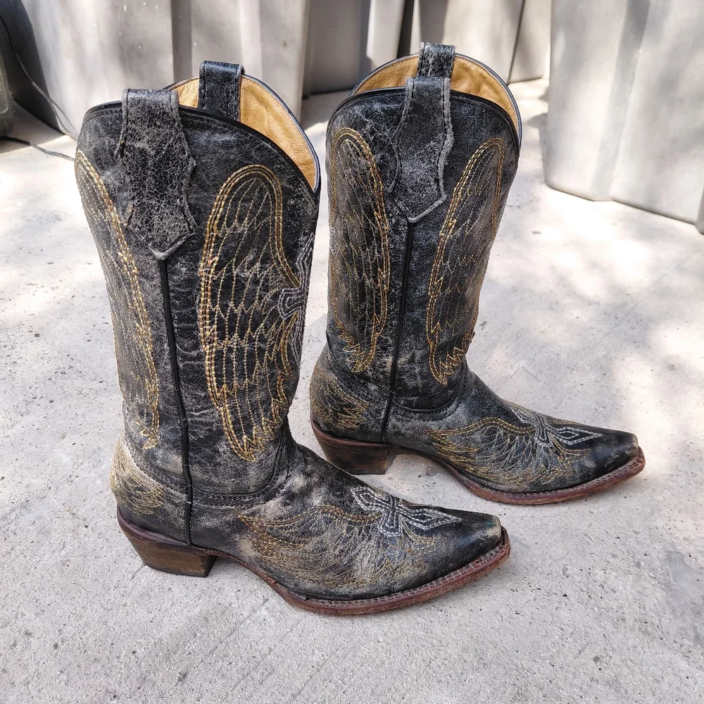 Corral Goldie Winged Distress Boots